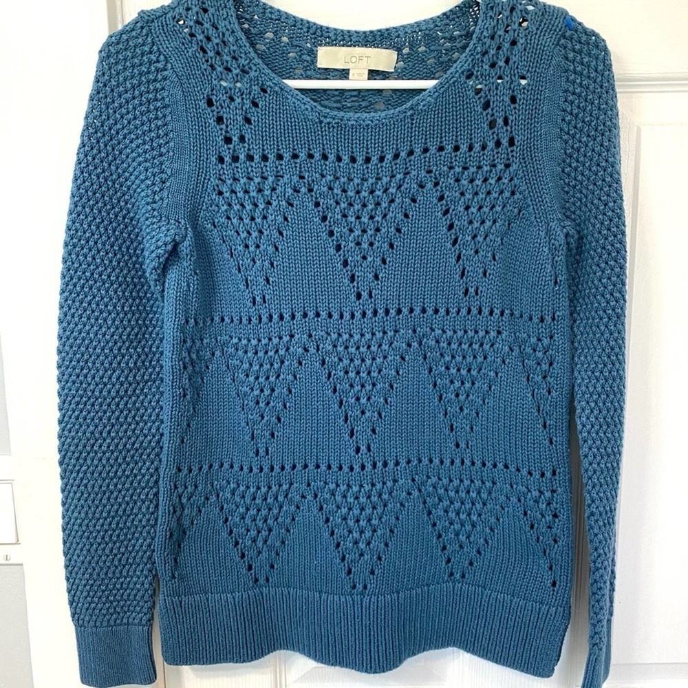 Loft Sweater 100% open knit pattern size S
C - Picture 2 of 5